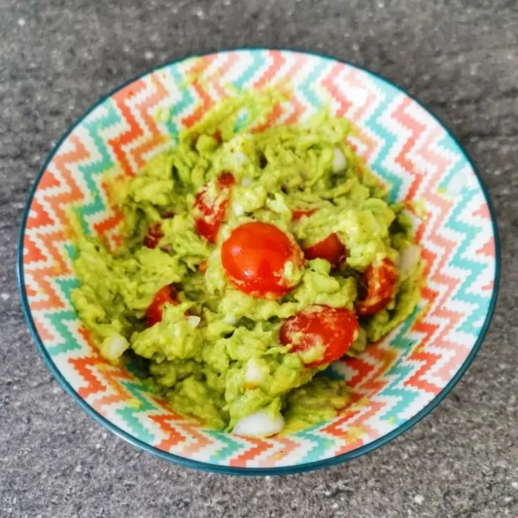 Receita fácil de guacamole (+Vídeo) 2 Easy Guacamole Recipe how to make guacamole