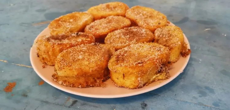 8 melhores alimentos espanhóis para o pequeno-almoço + receitas 3 torrijas-receta