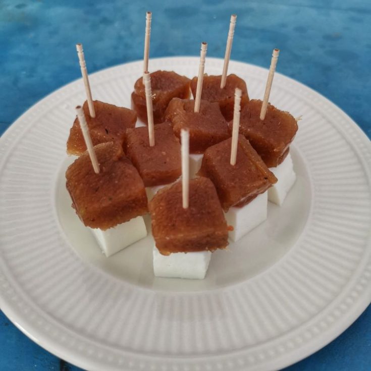 Quince Paste with Cheese Recipe (Dulce de Membrillo con Queso Fresco) 2 Queso fresco con dulce de membrillo cheese with quince paste1