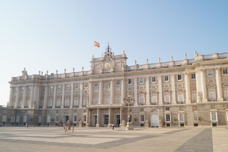 Gastronomie et histoire espagnoles avec un repas de 3 plats à Madrid