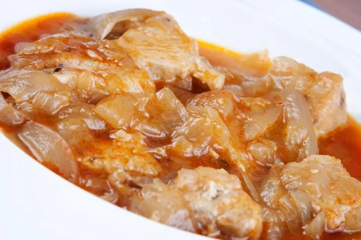 Recept voor blauwvintonijn met uien 1 Receta Atun Rojo Encebollado