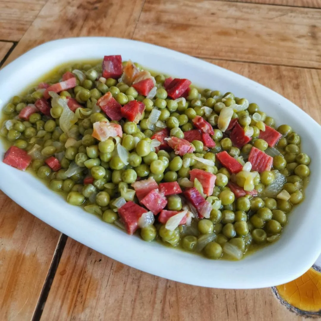 Spanish Peas and Ham Recipe (Guisantes con Jamón)