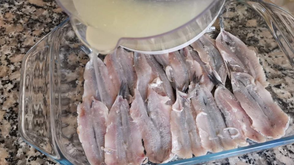 How to prepare Anchovies in Vinegar Spanish Boquerones en Vinagre Recipe