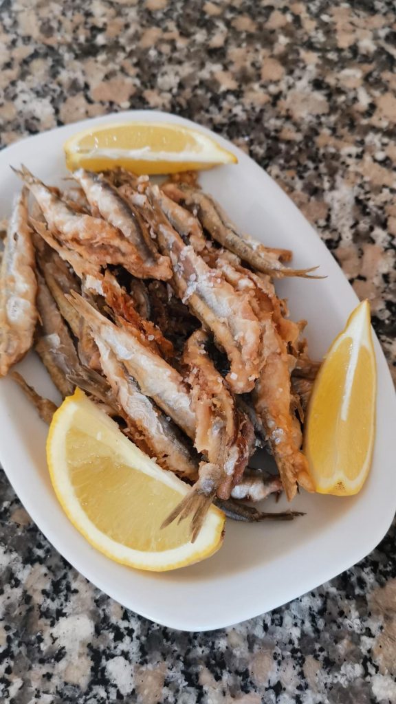 como cozinhar anchovas frescas