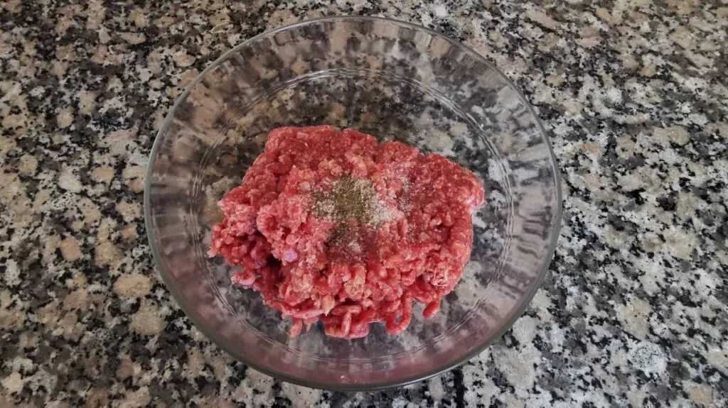 Boulettes de viande dans une sauce aux amandes