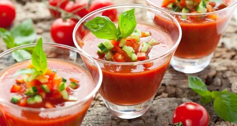 Tapas de gazpacho espagnol